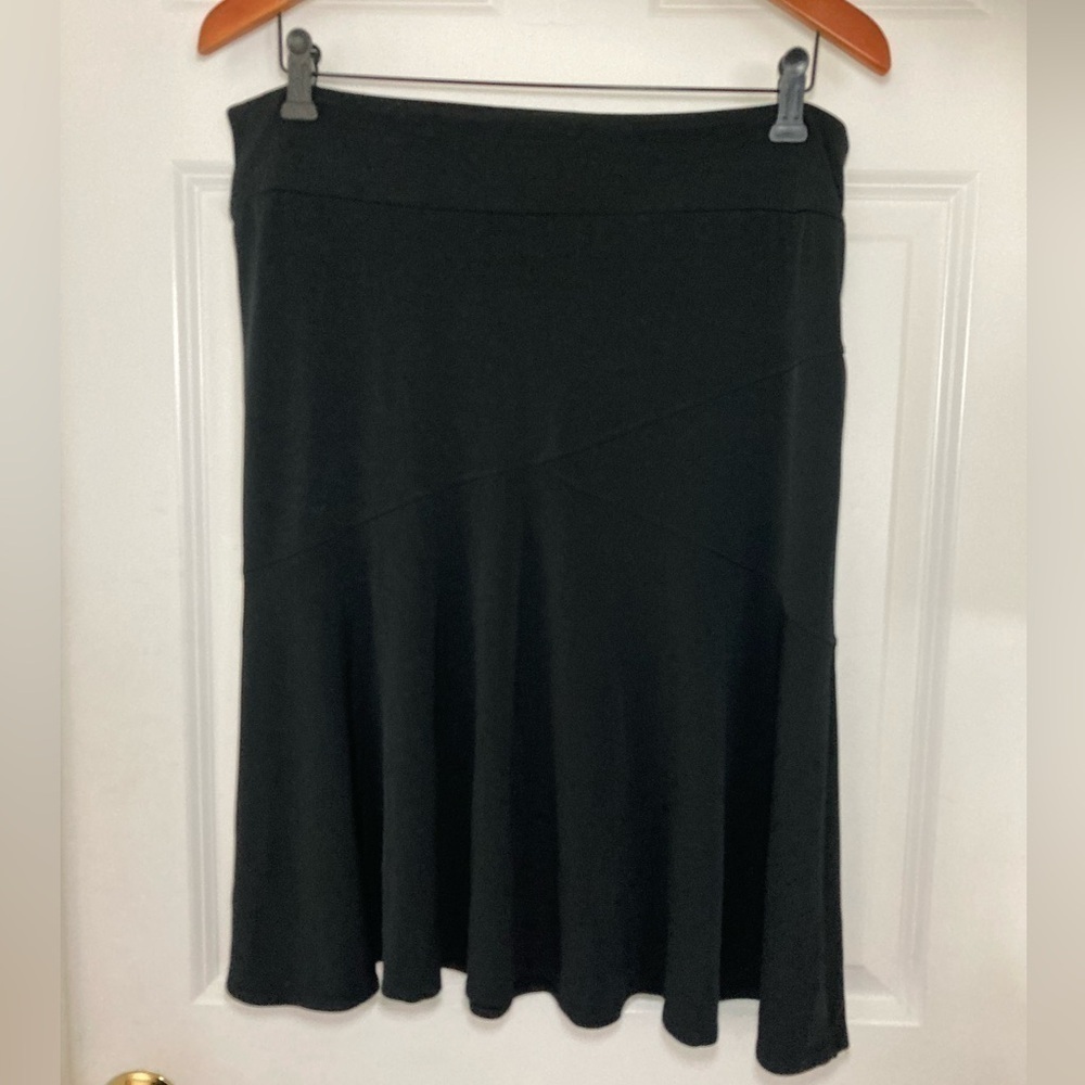 Merona Black stretchy flared skirt